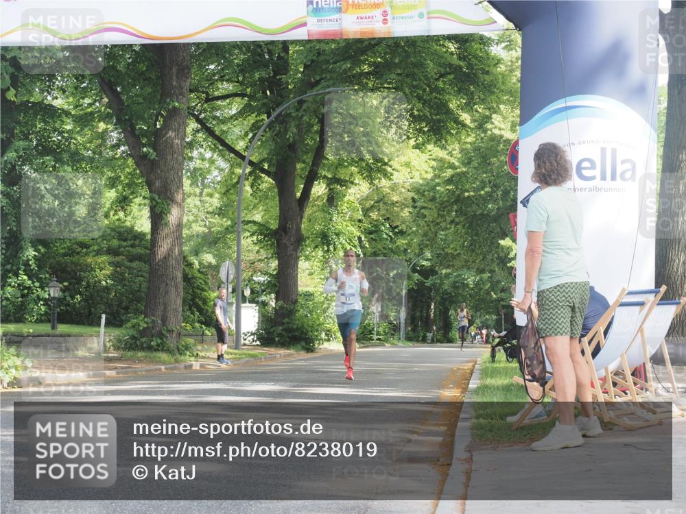 29.06.2025 - hella hamburg halbmarathon KatJ http://msf.ph/oto/8238019 29.06.2025 09:54:46 Zwischen KM18-KM19 4 meine-sportfotos.de