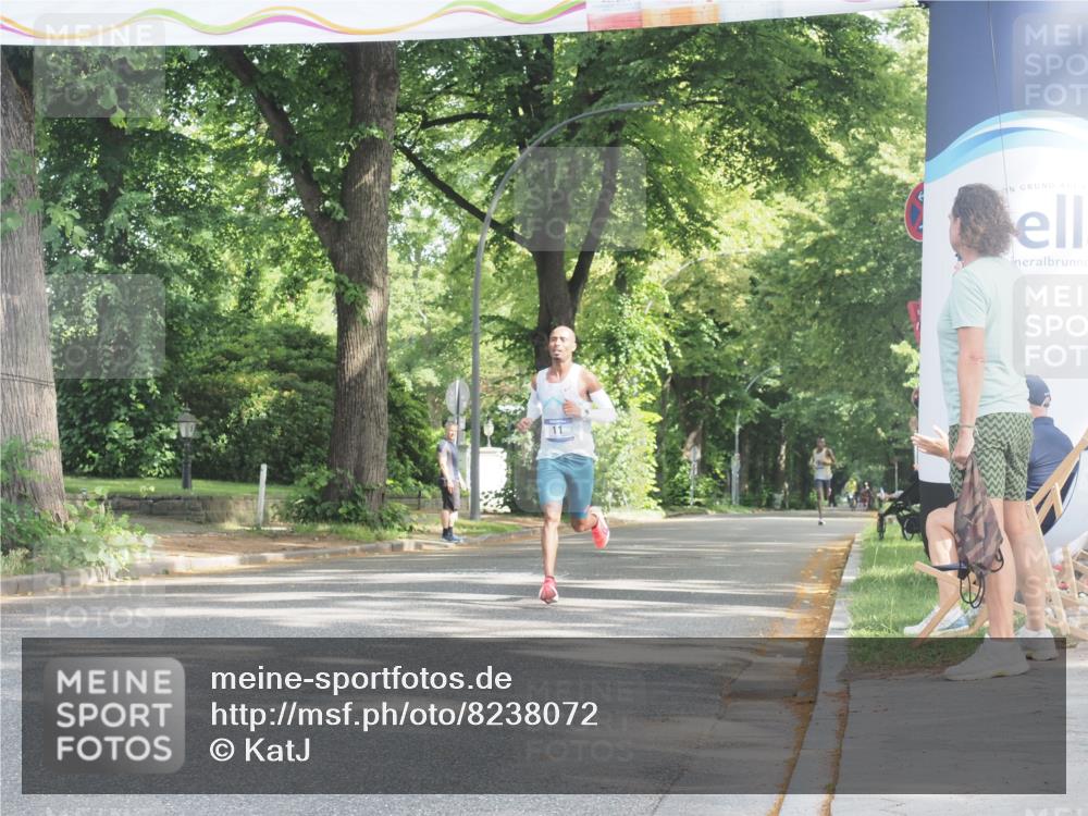 29.06.2025 - hella hamburg halbmarathon KatJ http://msf.ph/oto/8238072 29.06.2025 09:54:47 Zwischen KM18-KM19 4 meine-sportfotos.de