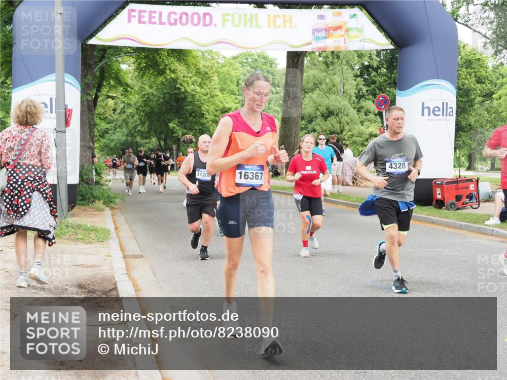 29.06.2025 - hella hamburg halbmarathon MichiJ http://msf.ph/oto/8238090 29.06.2025 10:50:11 Zwischen KM18-KM19 4328, 7243, 9306, 11180, 11208, 11527, 12315, 12316, 13958, 14917, 15908, 16367, 17071, 17532 meine-sportfotos.de