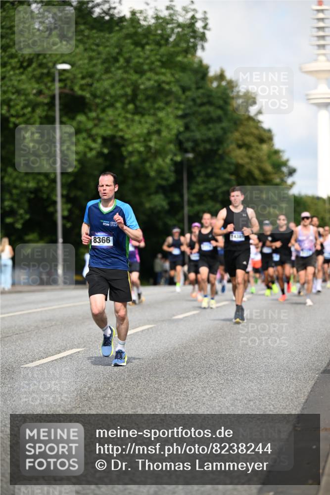 29.06.2025 - hella hamburg halbmarathon Dr. Thomas Lammeyer http://msf.ph/oto/8238244 29.06.2025 09:50:50 Kennedybrücke 1002, 1217, 1910, 2121, 2228, 2404, 2563, 2774, 2851, 3783, 3790, 4246, 4740, 5961, 6032, 6915, 7831, 7972, 8366, 8395, 9171, 10771, 11055 meine-sportfotos.de