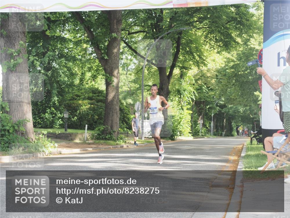 29.06.2025 - hella hamburg halbmarathon KatJ http://msf.ph/oto/8238275 29.06.2025 09:54:53 Zwischen KM18-KM19 11 meine-sportfotos.de
