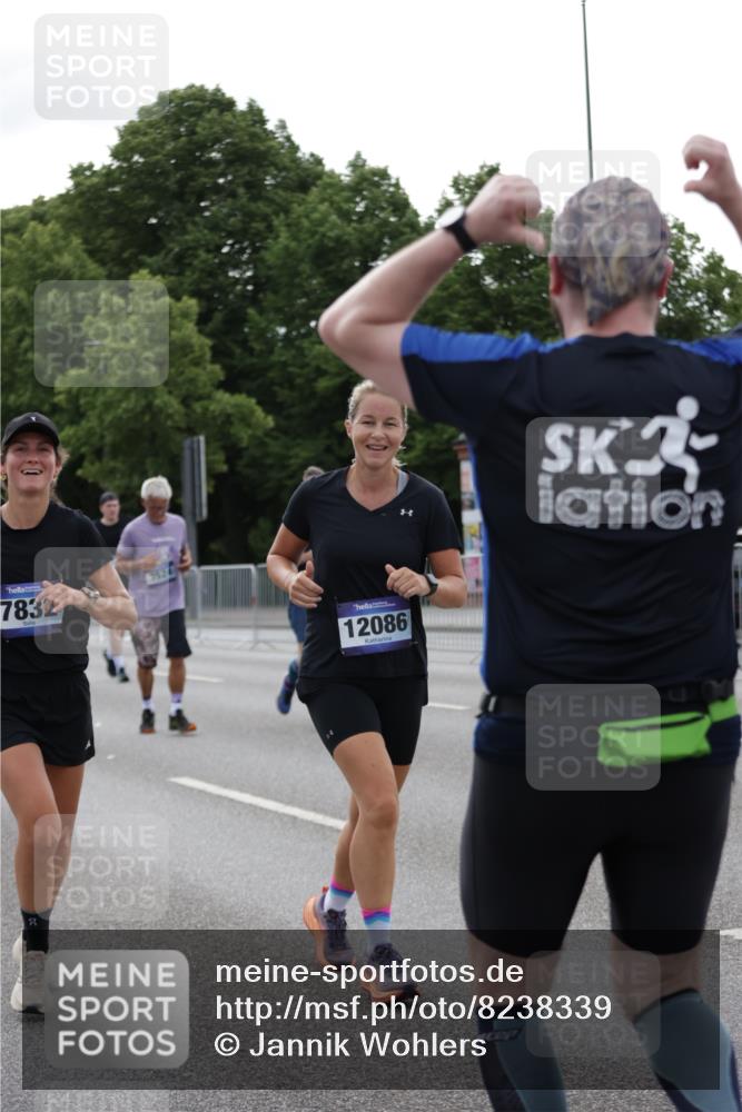 29.06.2025 - hella hamburg halbmarathon Jannik Wohlers http://msf.ph/oto/8238339 29.06.2025 10:29:11 Lombardsbrücke 1063, 1661, 3311, 3524, 4349, 4395, 5350, 6285, 6725, 7517, 7832, 9714, 9937, 10322, 10996, 11249, 11269, 11444, 11634, 12086, 12216, 12227, 13382, 14644, 16306, 16659, 16662, 17496, 17945, 18298, 18299 meine-sportfotos.de