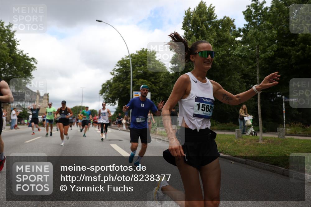 29.06.2025 - hella hamburg halbmarathon Yannick Fuchs http://msf.ph/oto/8238377 29.06.2025 10:47:13 20KM 1061, 1258, 1499, 1683, 1706, 1783, 2074, 2082, 2099, 2208, 2346, 2910, 3059, 3208, 3209, 3334, 3999, 4065, 4419, 4635, 4770, 5077, 5907, 6198, 6628, 7177, 7509, 7864, 8273, 8361, 8390, 8651, 9065, 9163, 9537, 10549, 10724, 10895, 11217, 11588, 11589, 11604, 11689, 11992, 12155, 12413, 12490, 12875, 12910, 13289, 14323, 15061, 15126, 15179, 15430, 15497, 15681, 15980, 16467, 16538, 16986, 18249, 18590, 18720, 18901, 19208, 19244 meine-sportfotos.de