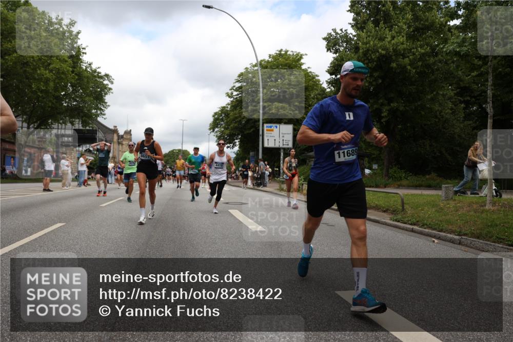 29.06.2025 - hella hamburg halbmarathon Yannick Fuchs http://msf.ph/oto/8238422 29.06.2025 10:47:13 20KM 1061, 1258, 1499, 1683, 1706, 1783, 2074, 2082, 2099, 2208, 2346, 2910, 3059, 3208, 3209, 3334, 3999, 4065, 4419, 4635, 4770, 5077, 5907, 6198, 6628, 7177, 7509, 7864, 8273, 8361, 8390, 8651, 9065, 9163, 9537, 10549, 10724, 10895, 11217, 11588, 11589, 11604, 11689, 11992, 12155, 12413, 12490, 12875, 12910, 13289, 14323, 15061, 15126, 15179, 15430, 15497, 15681, 15980, 16467, 16538, 16986, 18249, 18590, 18720, 18901, 19208, 19244 meine-sportfotos.de
