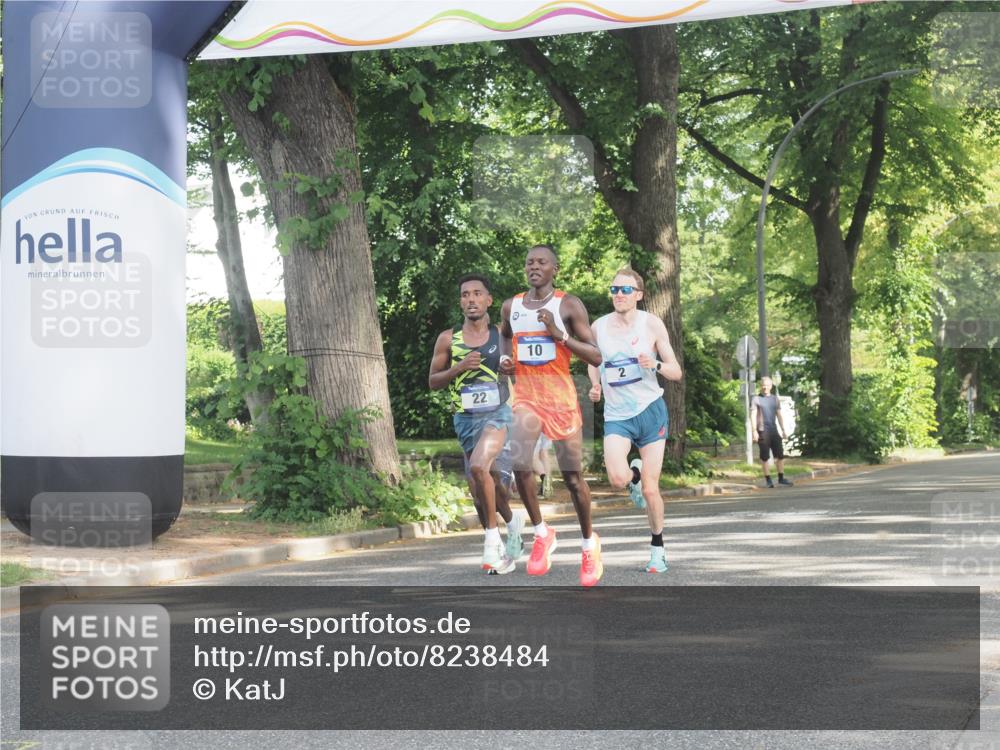 29.06.2025 - hella hamburg halbmarathon KatJ http://msf.ph/oto/8238484 29.06.2025 09:55:12 Zwischen KM18-KM19 7 meine-sportfotos.de