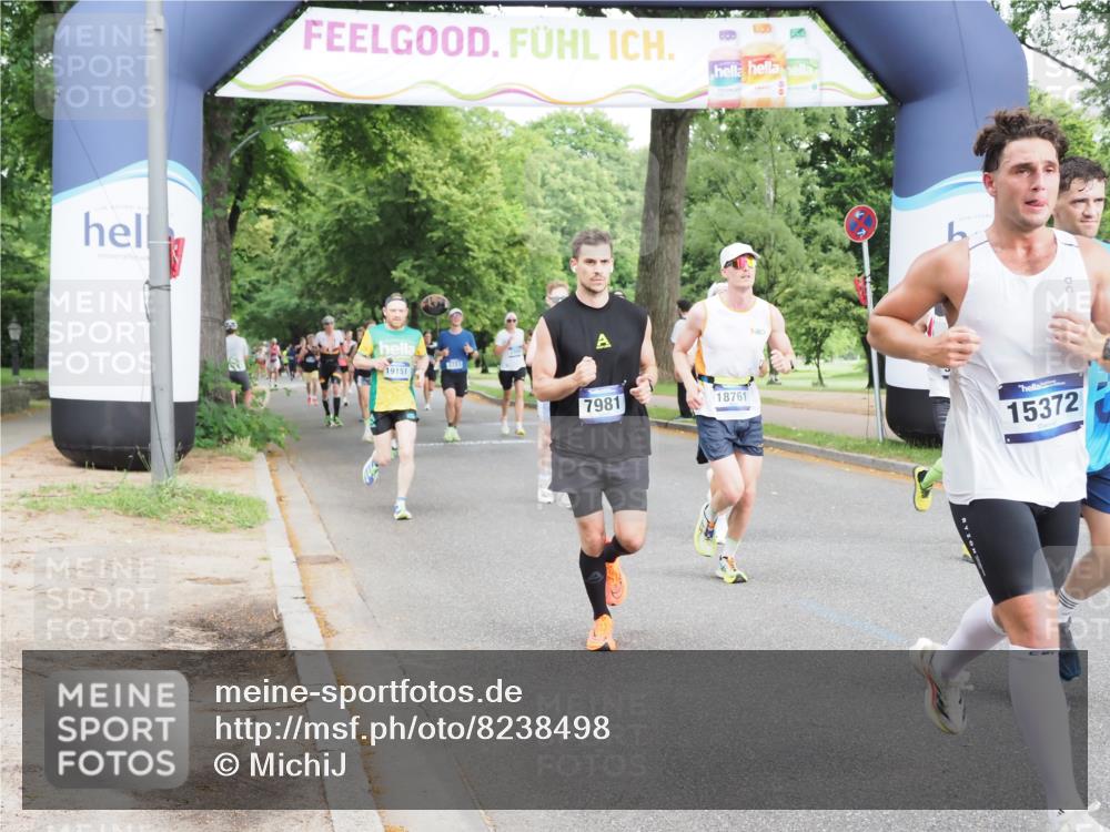29.06.2025 - hella hamburg halbmarathon MichiJ http://msf.ph/oto/8238498 29.06.2025 10:27:25 Zwischen KM18-KM19 2525, 2849, 3431, 7981, 9403, 11049, 11055, 11281, 11379, 13514, 14905, 15372, 18723, 18761 meine-sportfotos.de