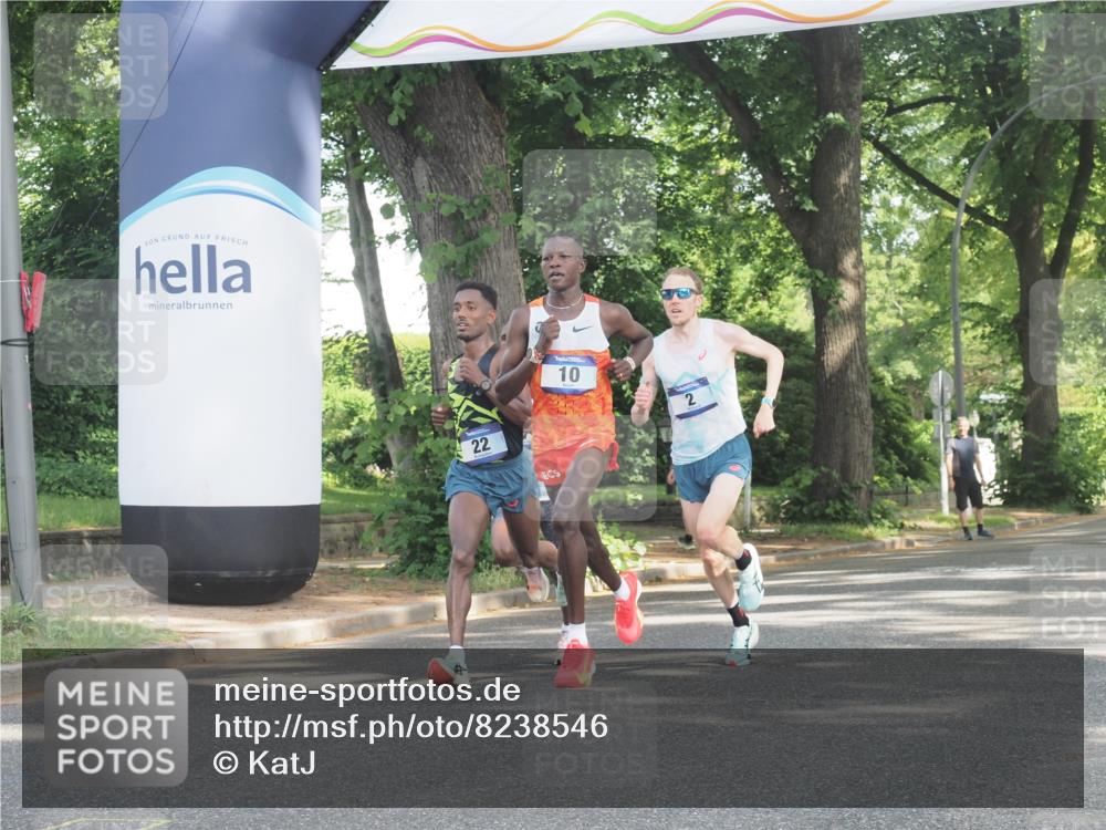 29.06.2025 - hella hamburg halbmarathon KatJ http://msf.ph/oto/8238546 29.06.2025 09:55:13 Zwischen KM18-KM19 2, 7, 22 meine-sportfotos.de