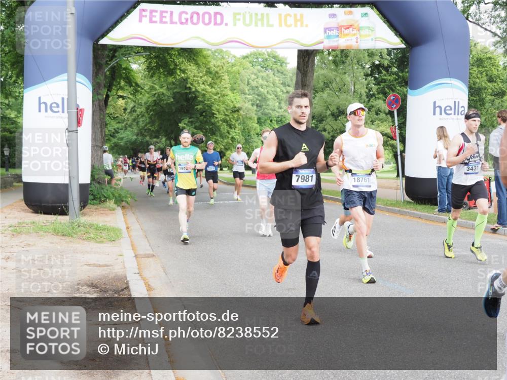 29.06.2025 - hella hamburg halbmarathon MichiJ http://msf.ph/oto/8238552 29.06.2025 10:27:25 Zwischen KM18-KM19 2525, 2849, 3431, 7981, 9403, 11049, 11055, 11281, 11379, 13514, 14905, 15372, 18723, 18761 meine-sportfotos.de