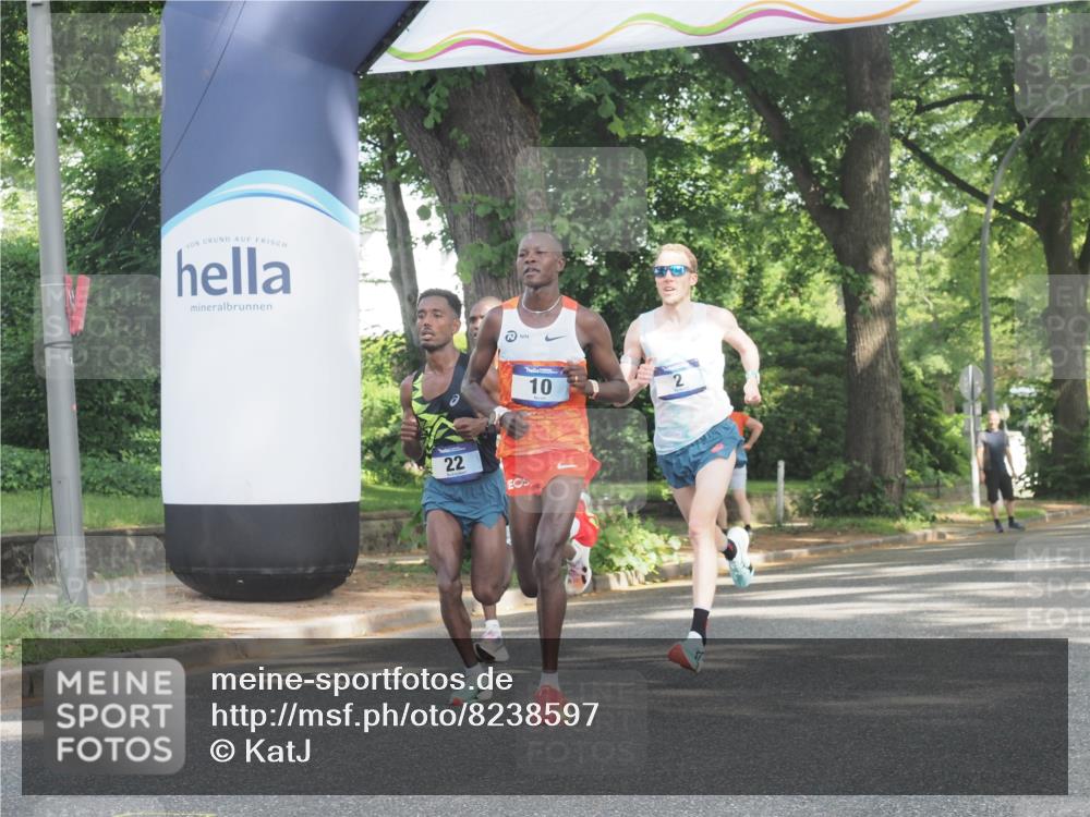 29.06.2025 - hella hamburg halbmarathon KatJ http://msf.ph/oto/8238597 29.06.2025 09:55:13 Zwischen KM18-KM19 2, 7, 22 meine-sportfotos.de