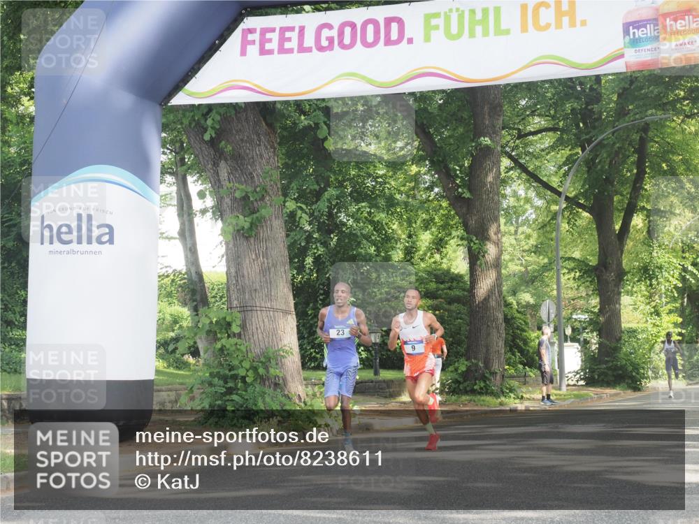 29.06.2025 - hella hamburg halbmarathon KatJ http://msf.ph/oto/8238611 29.06.2025 09:55:21 Zwischen KM18-KM19 2, 22 meine-sportfotos.de