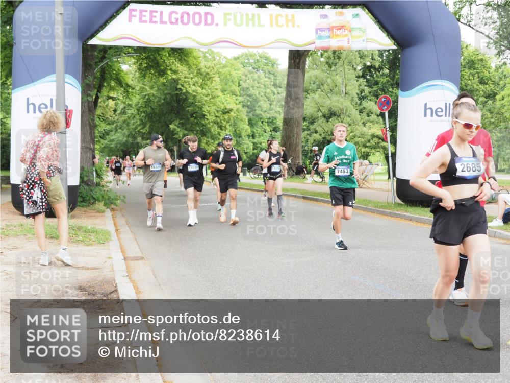 29.06.2025 - hella hamburg halbmarathon MichiJ http://msf.ph/oto/8238614 29.06.2025 10:50:16 Zwischen KM18-KM19 2424, 2685, 4328, 7290, 7453, 11208, 12315, 12316, 14493, 16367, 16478, 17071 meine-sportfotos.de