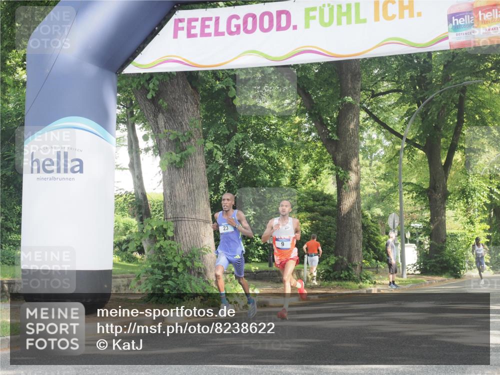29.06.2025 - hella hamburg halbmarathon KatJ http://msf.ph/oto/8238622 29.06.2025 09:55:21 Zwischen KM18-KM19 2, 22 meine-sportfotos.de