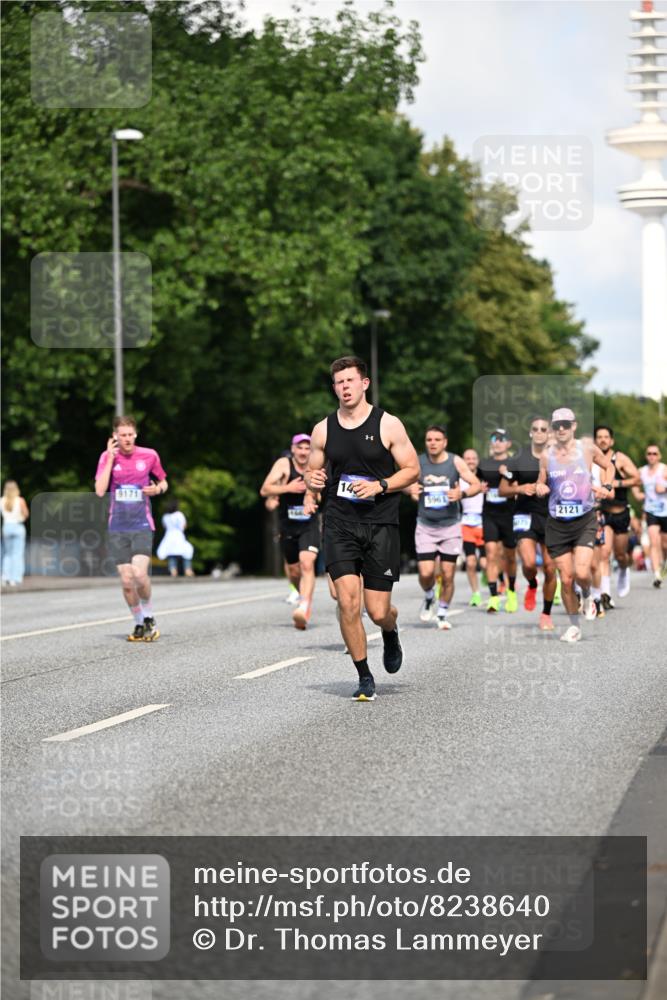 29.06.2025 - hella hamburg halbmarathon Dr. Thomas Lammeyer http://msf.ph/oto/8238640 29.06.2025 09:50:51 Kennedybrücke 1002, 1217, 1910, 2121, 2228, 2404, 2563, 2774, 2851, 3783, 3790, 4246, 4740, 5961, 6032, 6915, 7831, 7972, 8366, 8395, 9171, 10771, 11055 meine-sportfotos.de
