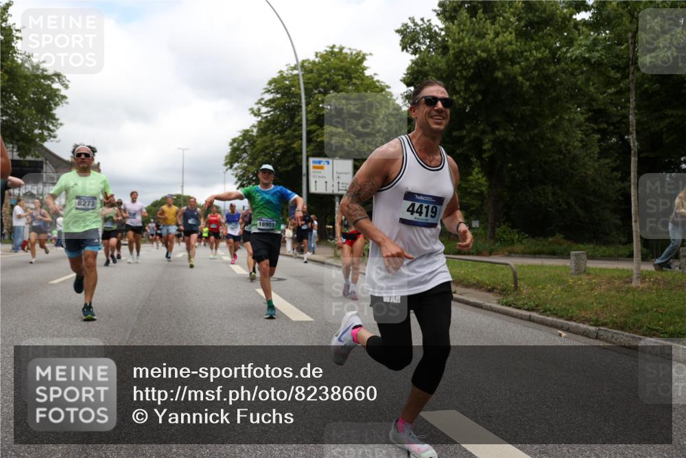 29.06.2025 - hella hamburg halbmarathon Yannick Fuchs http://msf.ph/oto/8238660 29.06.2025 10:47:15 20KM 1061, 1258, 1499, 1706, 1783, 2074, 2082, 2099, 2208, 2346, 2910, 3059, 3208, 3209, 3334, 3999, 4065, 4419, 4635, 4770, 5077, 5907, 6198, 6628, 6877, 7177, 7509, 7864, 8273, 8361, 8390, 8651, 9065, 9142, 9163, 9537, 10549, 10724, 10895, 11217, 11588, 11589, 11604, 11689, 11992, 12155, 12413, 12490, 12875, 12910, 13289, 14323, 15061, 15126, 15179, 15430, 15497, 15681, 15980, 16467, 16538, 16986, 18134, 18249, 18590, 18720, 18901, 19208, 19244 meine-sportfotos.de