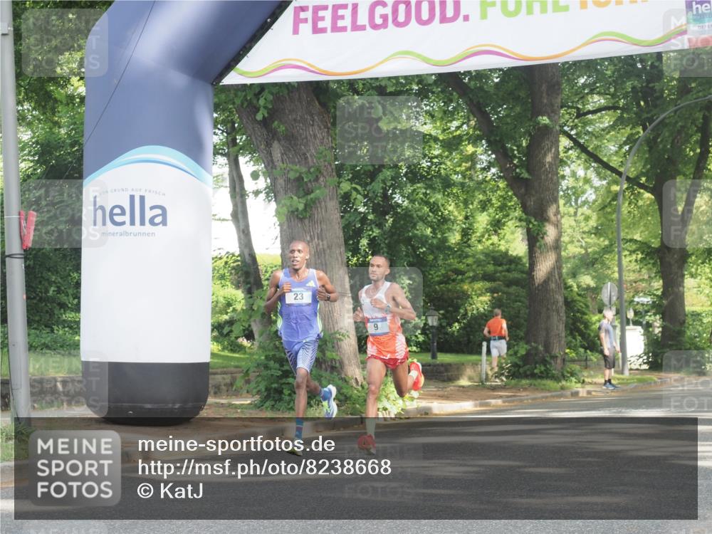 29.06.2025 - hella hamburg halbmarathon KatJ http://msf.ph/oto/8238668 29.06.2025 09:55:21 Zwischen KM18-KM19 2, 22 meine-sportfotos.de