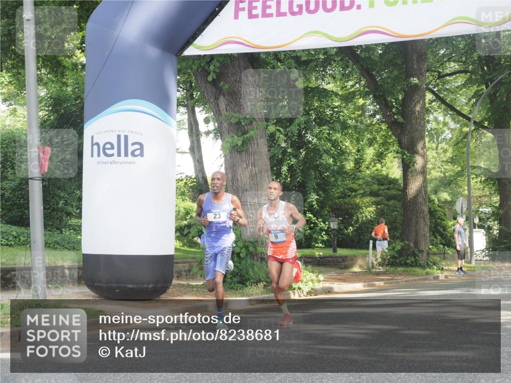 29.06.2025 - hella hamburg halbmarathon KatJ http://msf.ph/oto/8238681 29.06.2025 09:55:21 Zwischen KM18-KM19 2, 22 meine-sportfotos.de