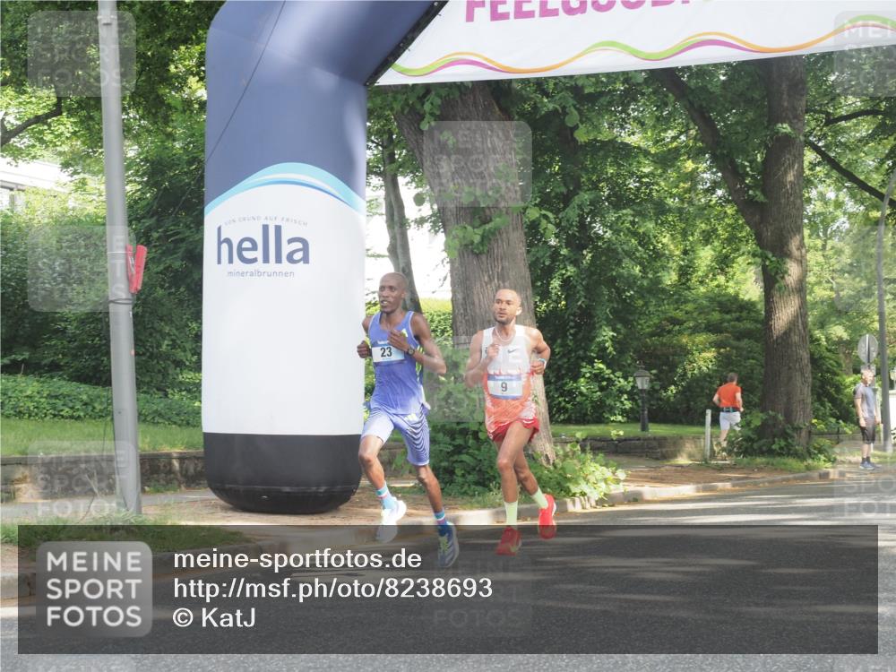 29.06.2025 - hella hamburg halbmarathon KatJ http://msf.ph/oto/8238693 29.06.2025 09:55:21 Zwischen KM18-KM19 2, 22 meine-sportfotos.de