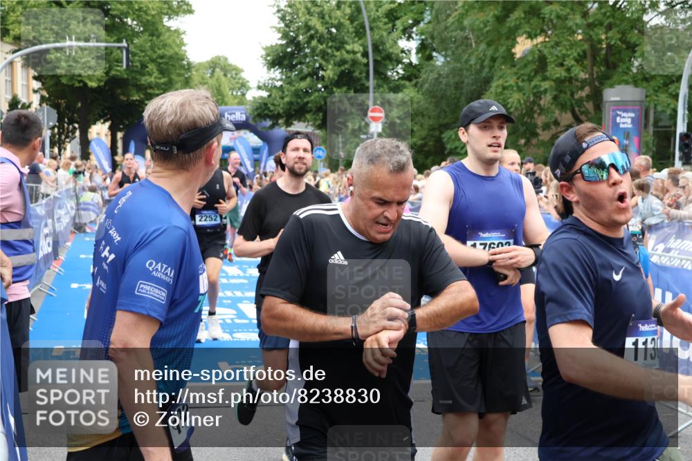 29.06.2025 - hella hamburg halbmarathon Zöllner http://msf.ph/oto/8238830 29.06.2025 10:55:34 Ziel 2252, 2771, 4951, 5319, 6591, 8573, 11554, 11568, 12196, 12544, 12584, 13234, 13267, 14036, 14592, 16110, 16213, 16334, 16609, 17615 meine-sportfotos.de