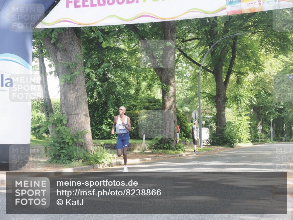 29.06.2025 - hella hamburg halbmarathon KatJ http://msf.ph/oto/8238866 29.06.2025 09:55:25 Zwischen KM18-KM19 9, 23 meine-sportfotos.de