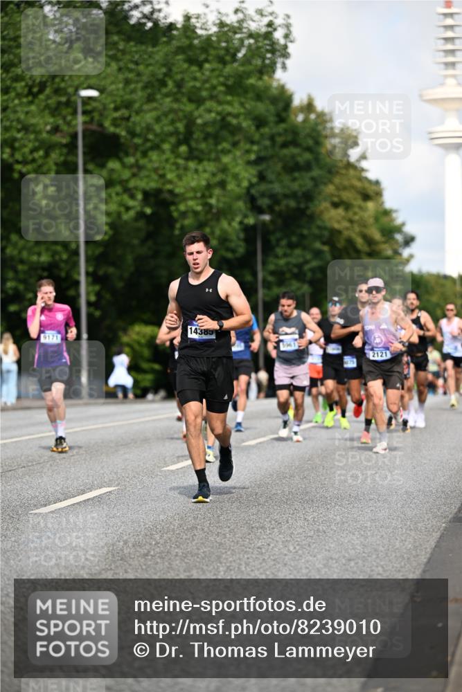 29.06.2025 - hella hamburg halbmarathon Dr. Thomas Lammeyer http://msf.ph/oto/8239010 29.06.2025 09:50:52 Kennedybrücke 1002, 1217, 2121, 2228, 2404, 2563, 2774, 2851, 3783, 3790, 4246, 4740, 5961, 6032, 6915, 7972, 8366, 8395, 9171, 10771, 11055 meine-sportfotos.de