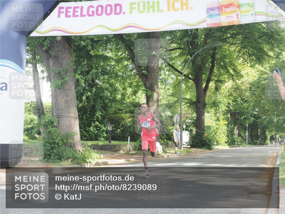 29.06.2025 - hella hamburg halbmarathon KatJ http://msf.ph/oto/8239089 29.06.2025 09:55:45 Zwischen KM18-KM19  meine-sportfotos.de