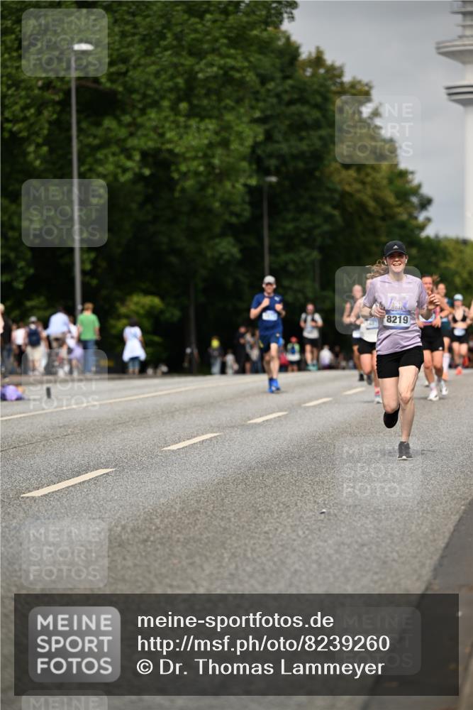 29.06.2025 - hella hamburg halbmarathon Dr. Thomas Lammeyer http://msf.ph/oto/8239260 29.06.2025 10:13:55 Kennedybrücke 1483, 1513, 1573, 1838, 3921, 5511, 7042, 7333, 7636, 7685, 8090, 8219, 8890, 9366, 9434, 9674, 9681, 9781, 9816, 10036, 10943, 11027, 11180 meine-sportfotos.de