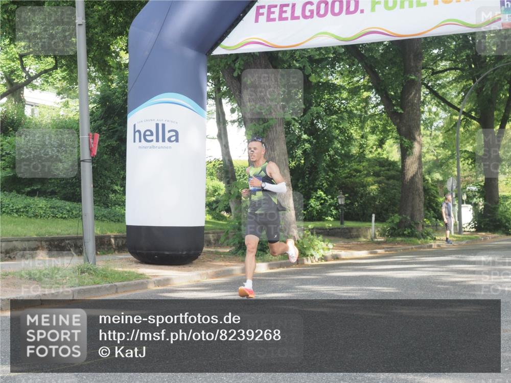 29.06.2025 - hella hamburg halbmarathon KatJ http://msf.ph/oto/8239268 29.06.2025 09:56:08 Zwischen KM18-KM19 6 meine-sportfotos.de