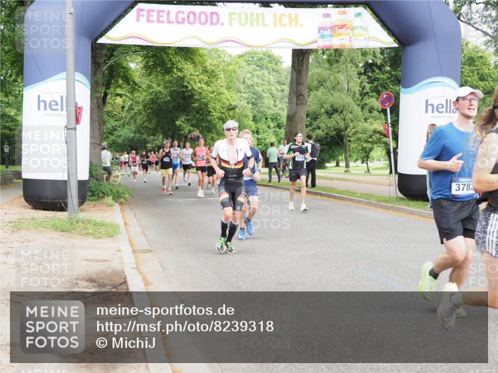 29.06.2025 - hella hamburg halbmarathon MichiJ http://msf.ph/oto/8239318 29.06.2025 10:27:30 Zwischen KM18-KM19 2719, 2980, 3431, 3783, 7981, 9403, 11049, 11281, 13514, 15372, 15561, 17623, 18761, 19004, 19151 meine-sportfotos.de
