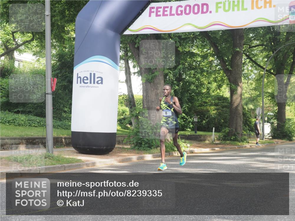 29.06.2025 - hella hamburg halbmarathon KatJ http://msf.ph/oto/8239335 29.06.2025 09:56:18 Zwischen KM18-KM19 8 meine-sportfotos.de