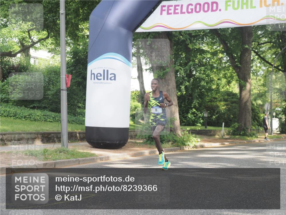 29.06.2025 - hella hamburg halbmarathon KatJ http://msf.ph/oto/8239366 29.06.2025 09:56:18 Zwischen KM18-KM19 8 meine-sportfotos.de