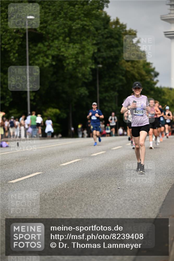 29.06.2025 - hella hamburg halbmarathon Dr. Thomas Lammeyer http://msf.ph/oto/8239408 29.06.2025 10:13:56 Kennedybrücke 1483, 1513, 1573, 1838, 3921, 5511, 7042, 7333, 7636, 7685, 8090, 8219, 8890, 9366, 9434, 9674, 9681, 9781, 9816, 10036, 10943, 11027, 11180 meine-sportfotos.de