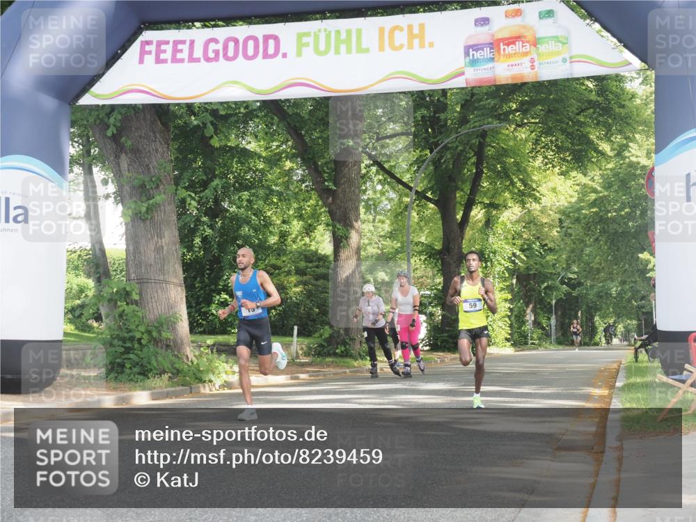 29.06.2025 - hella hamburg halbmarathon KatJ http://msf.ph/oto/8239459 29.06.2025 09:56:26 Zwischen KM18-KM19 8, 59 meine-sportfotos.de