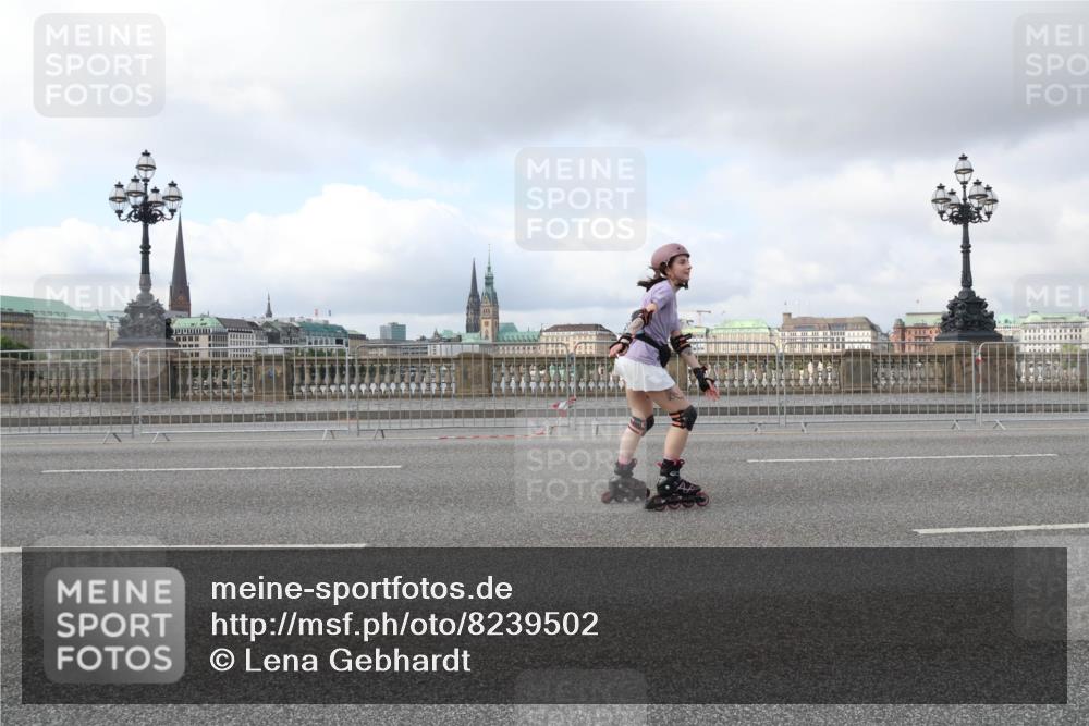 29.06.2025 - hella hamburg halbmarathon Lena Gebhardt http://msf.ph/oto/8239502 29.06.2025 09:02:06 Lombardsbrücke  meine-sportfotos.de
