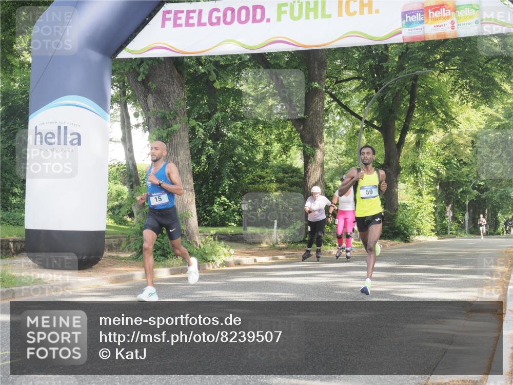 29.06.2025 - hella hamburg halbmarathon KatJ http://msf.ph/oto/8239507 29.06.2025 09:56:26 Zwischen KM18-KM19 8, 59 meine-sportfotos.de