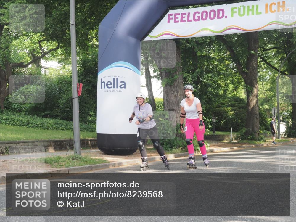 29.06.2025 - hella hamburg halbmarathon KatJ http://msf.ph/oto/8239568 29.06.2025 09:56:29 Zwischen KM18-KM19 15, 59 meine-sportfotos.de