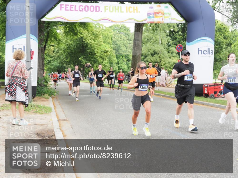29.06.2025 - hella hamburg halbmarathon MichiJ http://msf.ph/oto/8239612 29.06.2025 10:50:23 Zwischen KM18-KM19 3919, 7290, 7453, 7717, 12008, 15532, 15698, 16594, 17441, 17895, 18321 meine-sportfotos.de