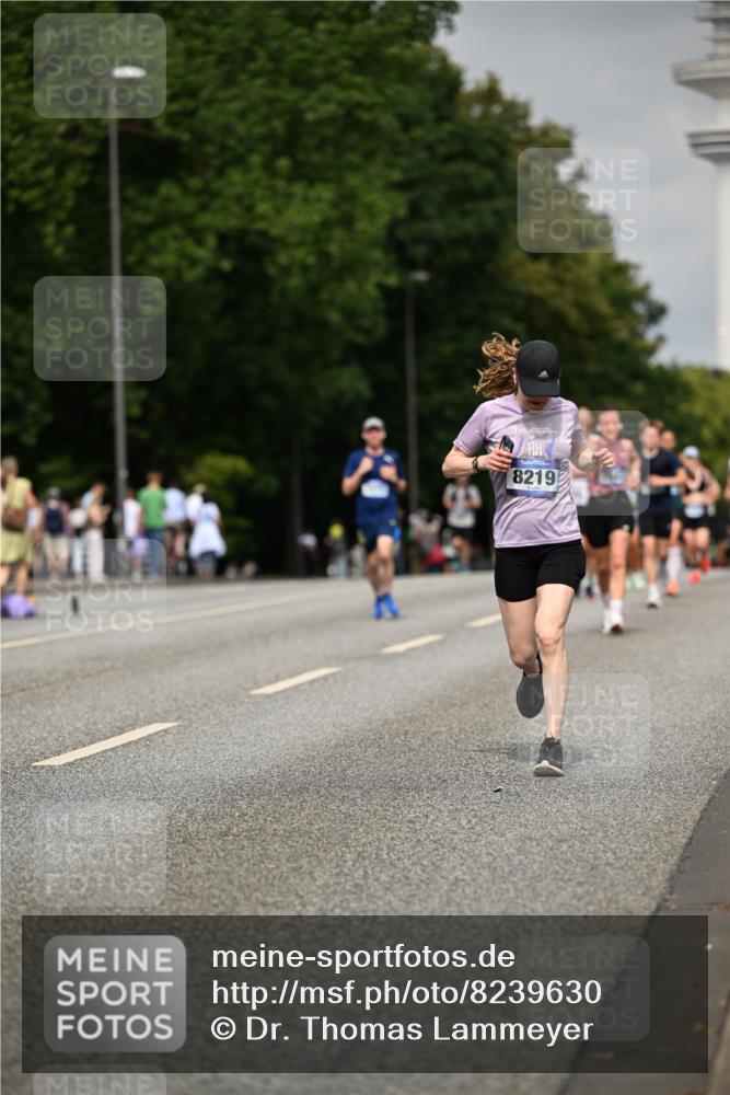 29.06.2025 - hella hamburg halbmarathon Dr. Thomas Lammeyer http://msf.ph/oto/8239630 29.06.2025 10:13:56 Kennedybrücke 1483, 1513, 1573, 1838, 3921, 5511, 7042, 7333, 7636, 7685, 8090, 8219, 8890, 9366, 9434, 9674, 9681, 9781, 9816, 10036, 10943, 11027, 11180 meine-sportfotos.de