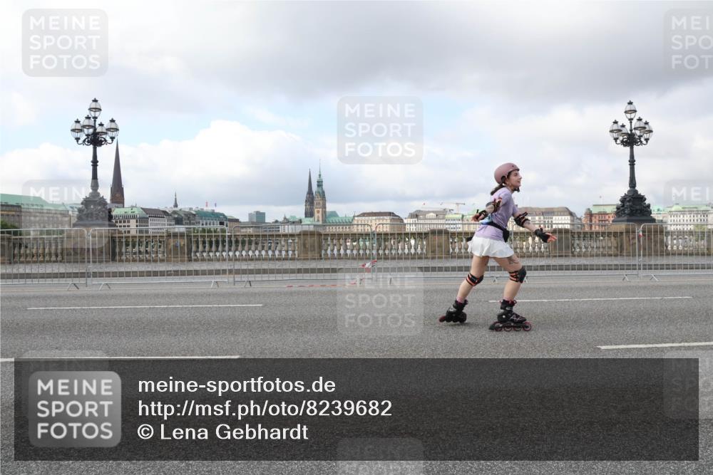 29.06.2025 - hella hamburg halbmarathon Lena Gebhardt http://msf.ph/oto/8239682 29.06.2025 09:02:07 Lombardsbrücke  meine-sportfotos.de