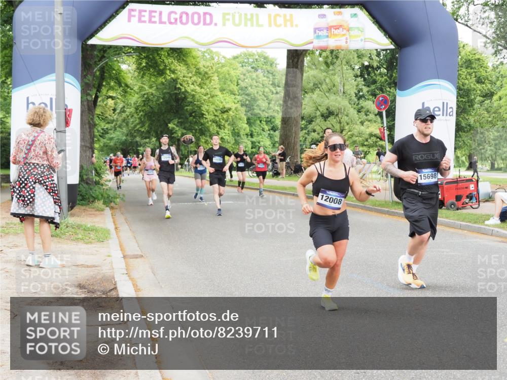 29.06.2025 - hella hamburg halbmarathon MichiJ http://msf.ph/oto/8239711 29.06.2025 10:50:23 Zwischen KM18-KM19 3919, 7290, 7453, 7717, 12008, 15532, 15698, 16594, 17441, 17895, 18321 meine-sportfotos.de