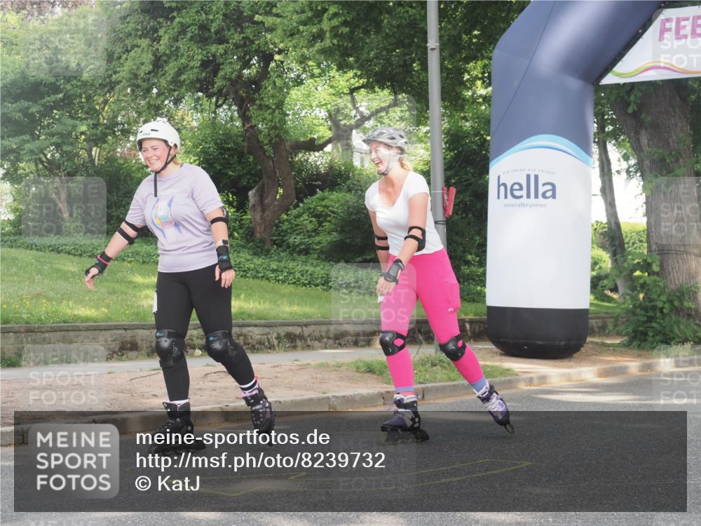 29.06.2025 - hella hamburg halbmarathon KatJ http://msf.ph/oto/8239732 29.06.2025 09:56:30 Zwischen KM18-KM19 15, 59 meine-sportfotos.de