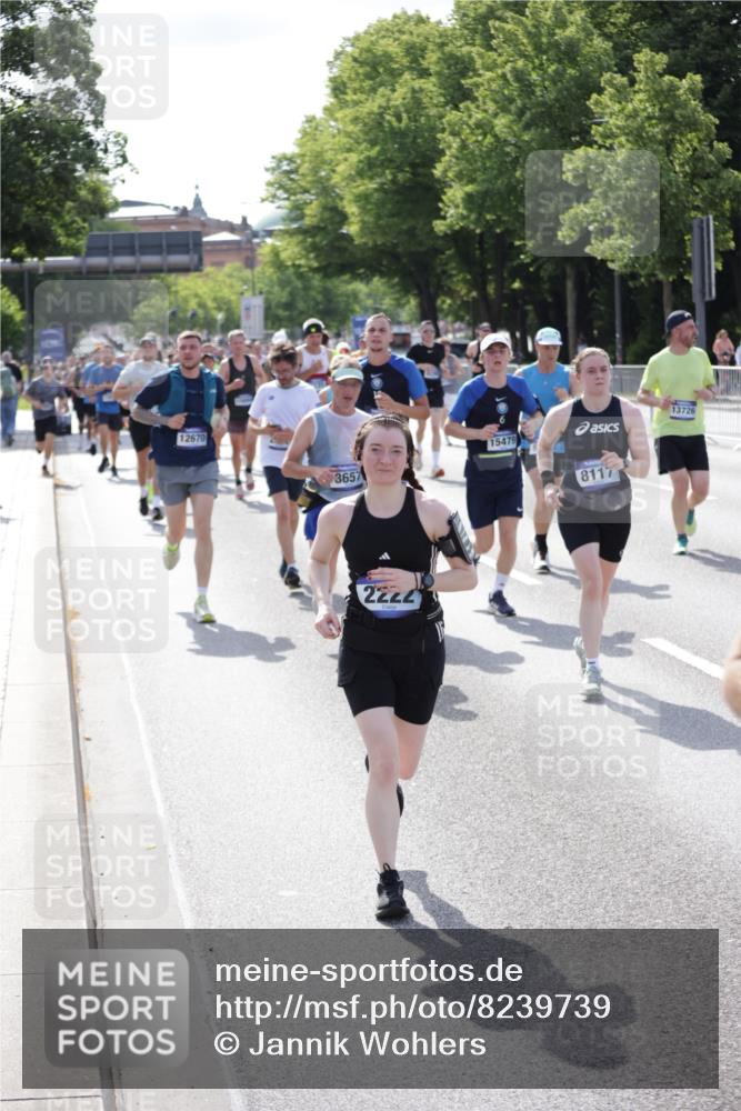 29.06.2025 - hella hamburg halbmarathon Jannik Wohlers http://msf.ph/oto/8239739 29.06.2025 09:54:23 Lombardsbrücke 1817, 1942, 2222, 2367, 2592, 2596, 2670, 2955, 3208, 3209, 4832, 5447, 5884, 6290, 6389, 6723, 6978, 7087, 7335, 7908, 8117, 8482, 8657, 8916, 8981, 9038, 9051, 9093, 9661, 9710, 9924, 11125, 11518, 11519, 11688, 12094, 12269, 12367, 12670, 13008, 13147, 13421, 13698, 13726, 13919, 14248, 14361, 14814, 15478, 15479, 15684, 16110, 16834, 16907, 17353, 17865, 18118, 18190, 18370, 18801, 18915, 18923, 19007 meine-sportfotos.de