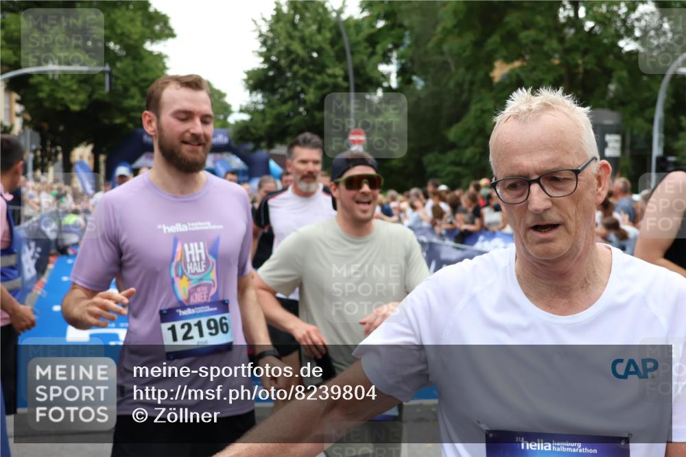 29.06.2025 - hella hamburg halbmarathon Zöllner http://msf.ph/oto/8239804 29.06.2025 10:55:44 Ziel 1120, 1143, 1834, 2955, 2982, 3037, 4897, 5021, 6924, 8255, 8618, 10212, 11039, 12483, 12515, 14365, 14909, 15896, 18064, 18190 meine-sportfotos.de