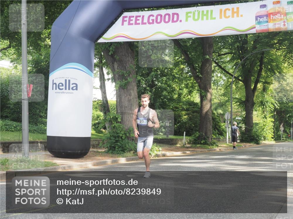 29.06.2025 - hella hamburg halbmarathon KatJ http://msf.ph/oto/8239849 29.06.2025 09:56:37 Zwischen KM18-KM19  meine-sportfotos.de