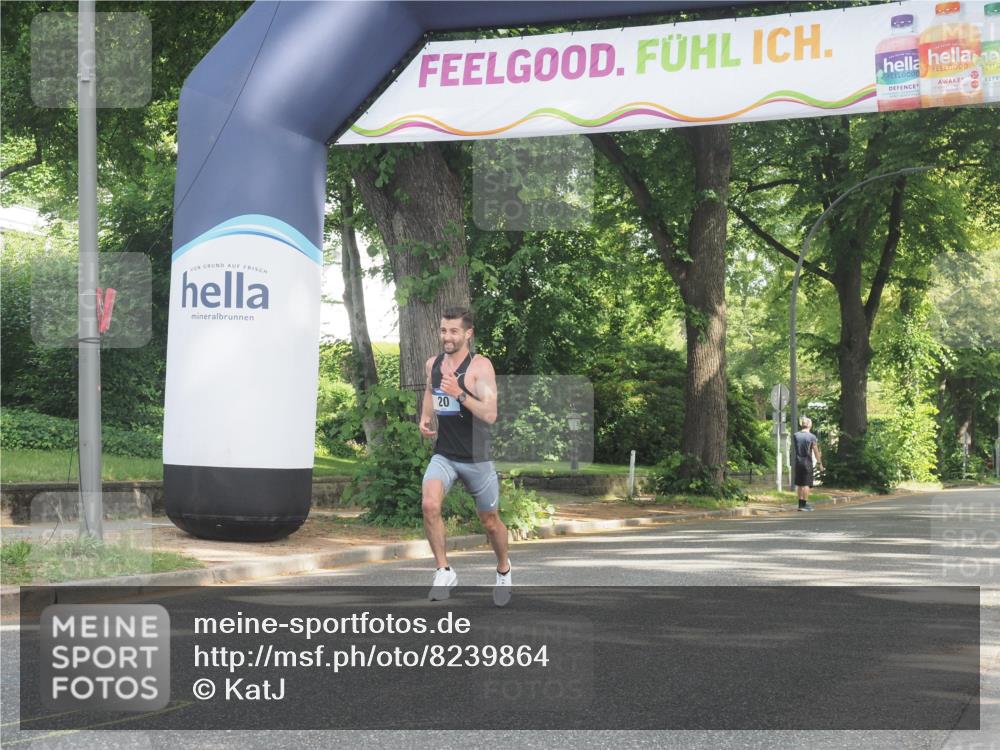 29.06.2025 - hella hamburg halbmarathon KatJ http://msf.ph/oto/8239864 29.06.2025 09:56:38 Zwischen KM18-KM19  meine-sportfotos.de