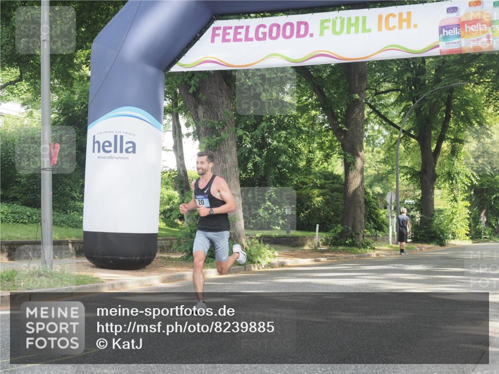 29.06.2025 - hella hamburg halbmarathon KatJ http://msf.ph/oto/8239885 29.06.2025 09:56:38 Zwischen KM18-KM19  meine-sportfotos.de