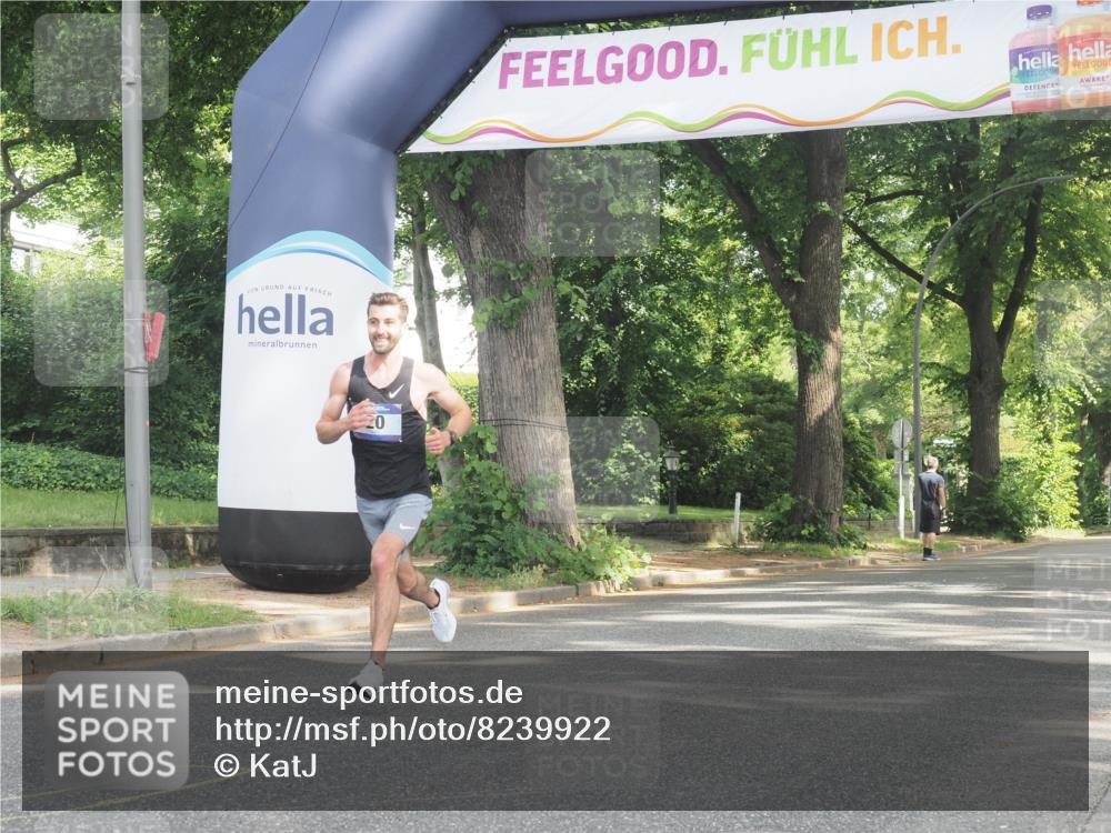 29.06.2025 - hella hamburg halbmarathon KatJ http://msf.ph/oto/8239922 29.06.2025 09:56:38 Zwischen KM18-KM19  meine-sportfotos.de