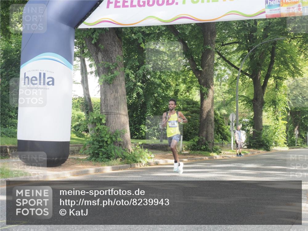 29.06.2025 - hella hamburg halbmarathon KatJ http://msf.ph/oto/8239943 29.06.2025 09:56:52 Zwischen KM18-KM19  meine-sportfotos.de