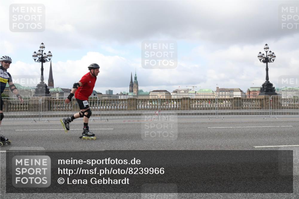 29.06.2025 - hella hamburg halbmarathon Lena Gebhardt http://msf.ph/oto/8239966 29.06.2025 09:02:11 Lombardsbrücke  meine-sportfotos.de