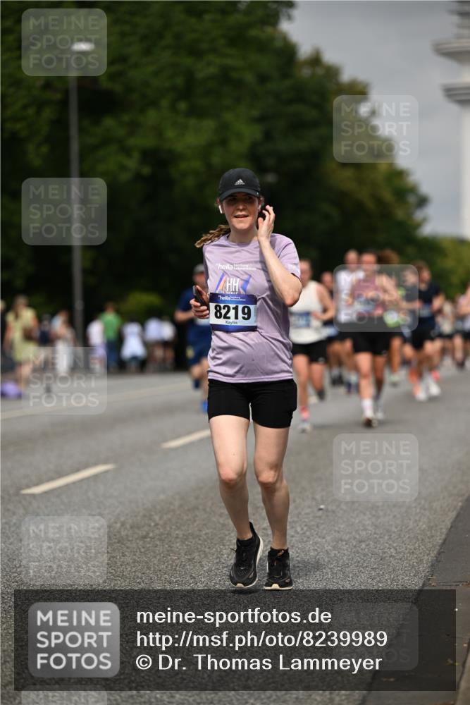 29.06.2025 - hella hamburg halbmarathon Dr. Thomas Lammeyer http://msf.ph/oto/8239989 29.06.2025 10:13:58 Kennedybrücke 1483, 1513, 1573, 1838, 3921, 5511, 7042, 7250, 7333, 7636, 7685, 8090, 8219, 8890, 9366, 9434, 9674, 9681, 9816, 10036, 10943, 11027, 11180 meine-sportfotos.de