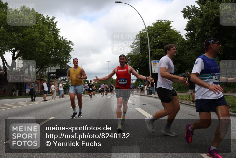 29.06.2025 - hella hamburg halbmarathon Yannick Fuchs http://msf.ph/oto/8240132 29.06.2025 10:47:19 20KM 1061, 1151, 1258, 1499, 1706, 1783, 2074, 2082, 2099, 2346, 2910, 3059, 3208, 3209, 3334, 4065, 4419, 4635, 4770, 5077, 6198, 6628, 6877, 7177, 7509, 7864, 8273, 8361, 8390, 8651, 9142, 9537, 10549, 10724, 10891, 10895, 11588, 11589, 11604, 11689, 11992, 12413, 12490, 12875, 12909, 12910, 13289, 13997, 14323, 15061, 15126, 15179, 15430, 15497, 15681, 16538, 16986, 18134, 18590, 18720, 18901, 19244 meine-sportfotos.de